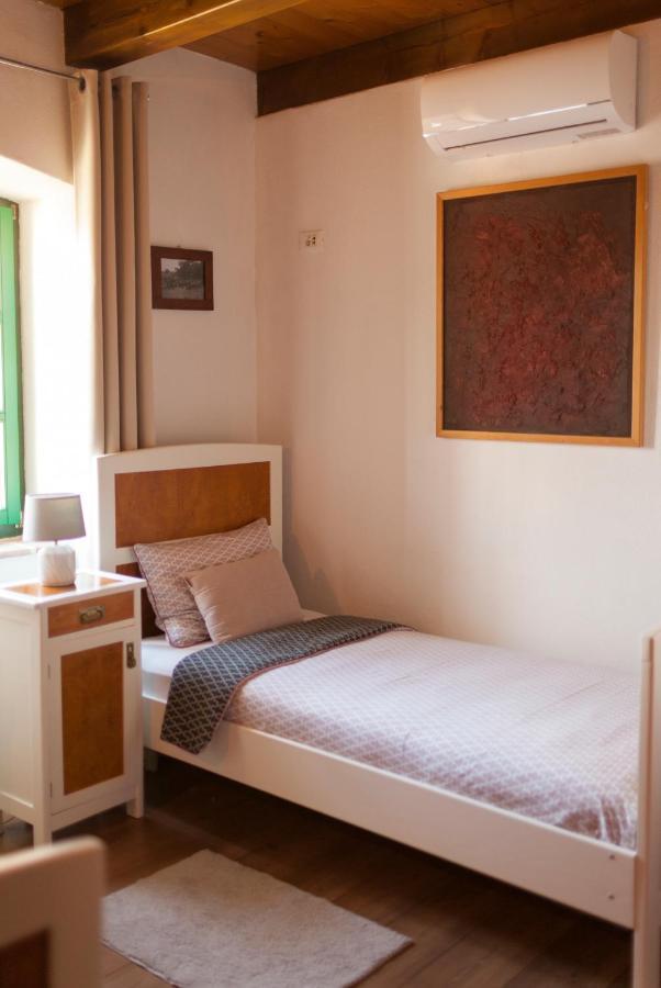 Appartement Dvor Strica Grge à Kaštelir Extérieur photo