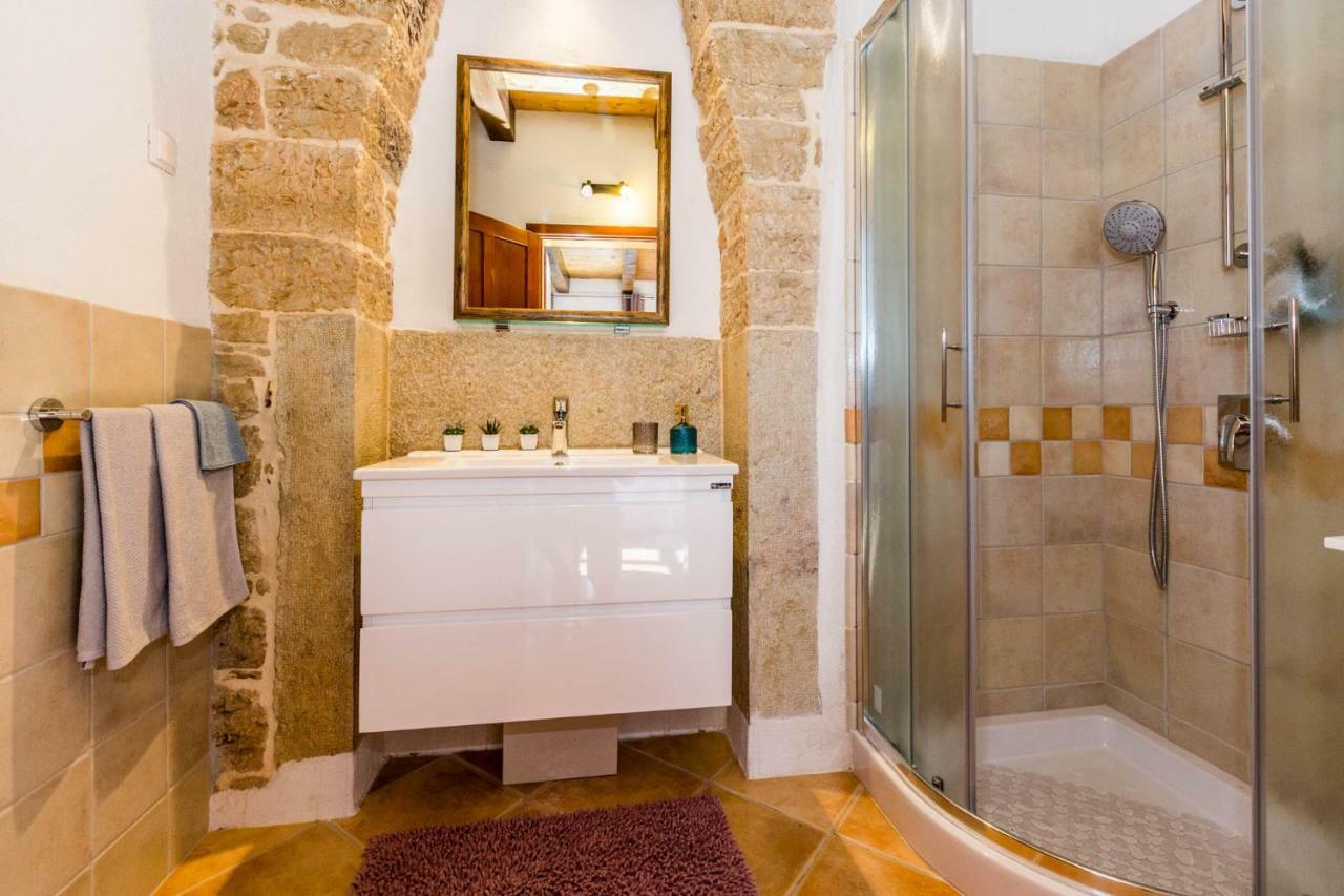 Appartement Dvor Strica Grge à Kaštelir Extérieur photo